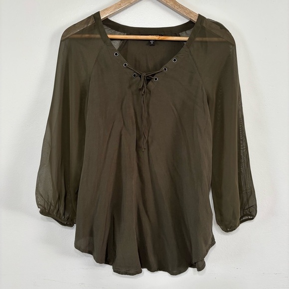 Express Forest Green Lace Up Sheer Sleeve Blouse Size XS - Picture 1 of 5